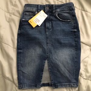 Divided Denim Skirt